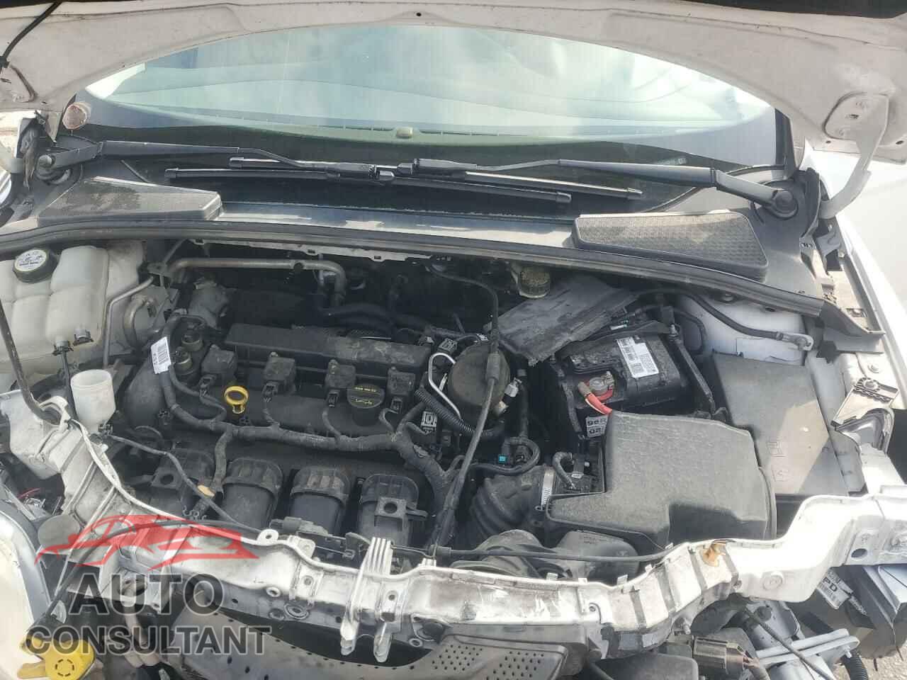 FORD FOCUS 2012 - 1FAHP3F22CL433157