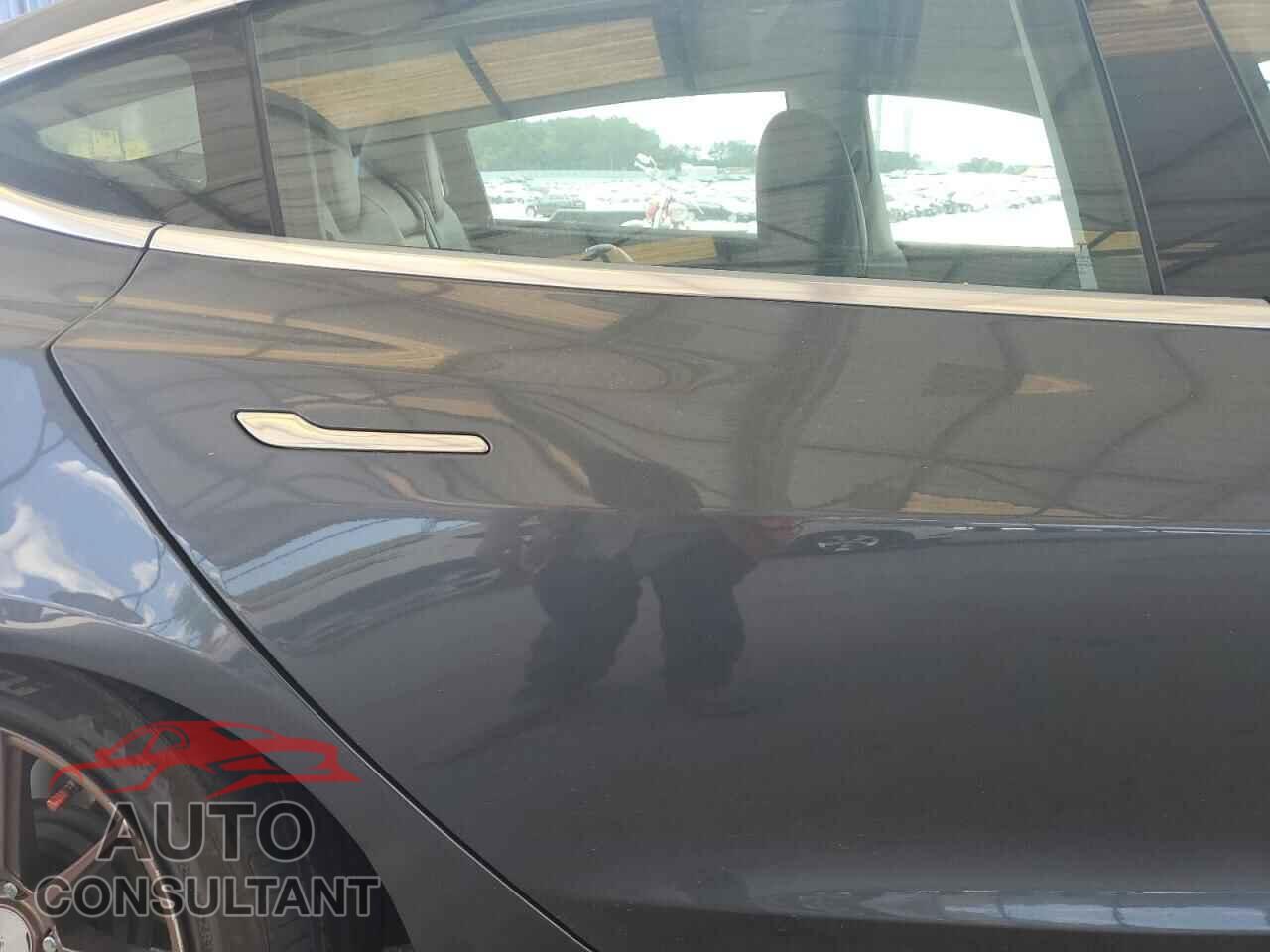 TESLA MODEL 3 2019 - 5YJ3E1EB4KF209986
