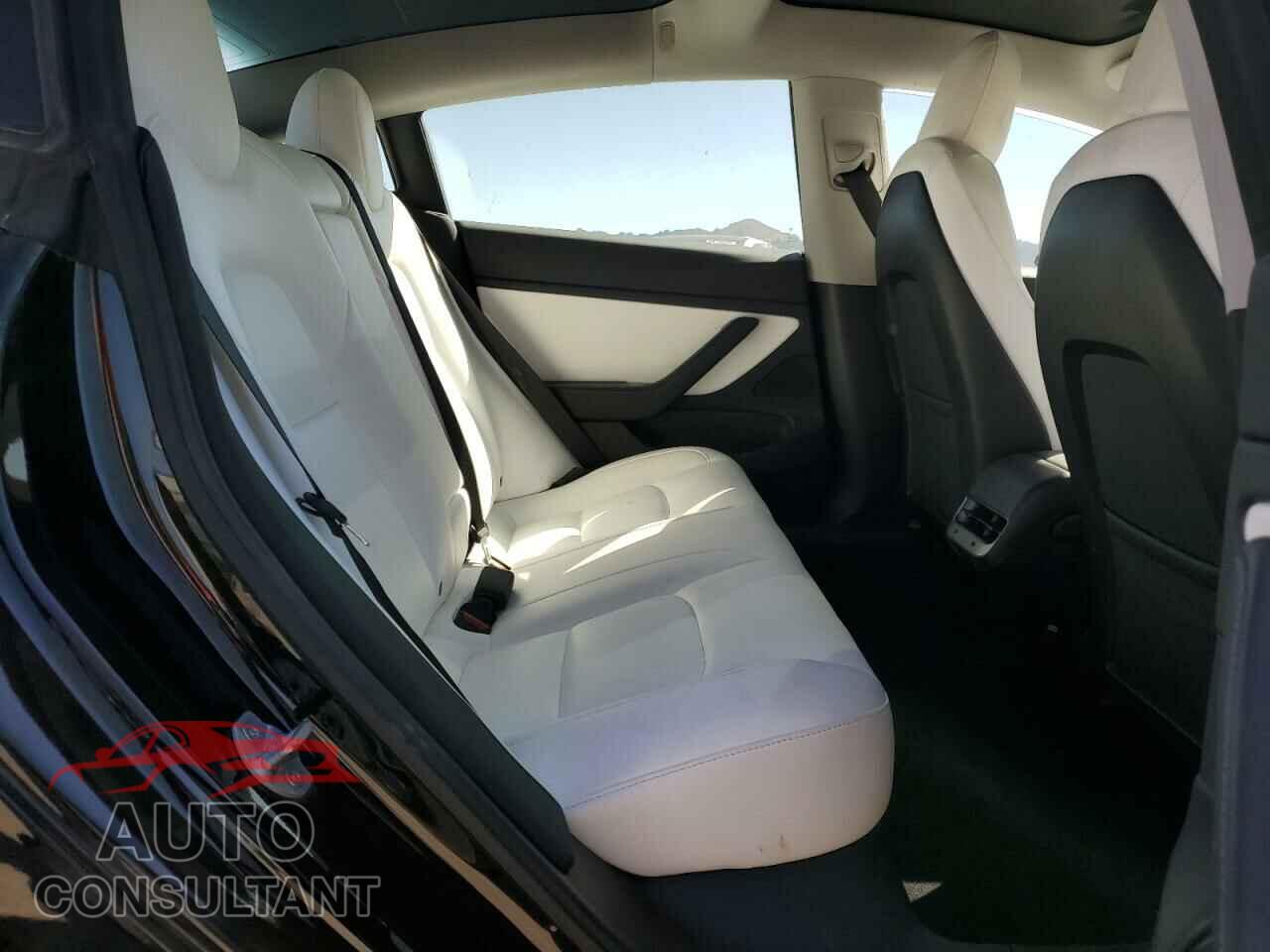 TESLA MODEL 3 2019 - 5YJ3E1EAXKF413005