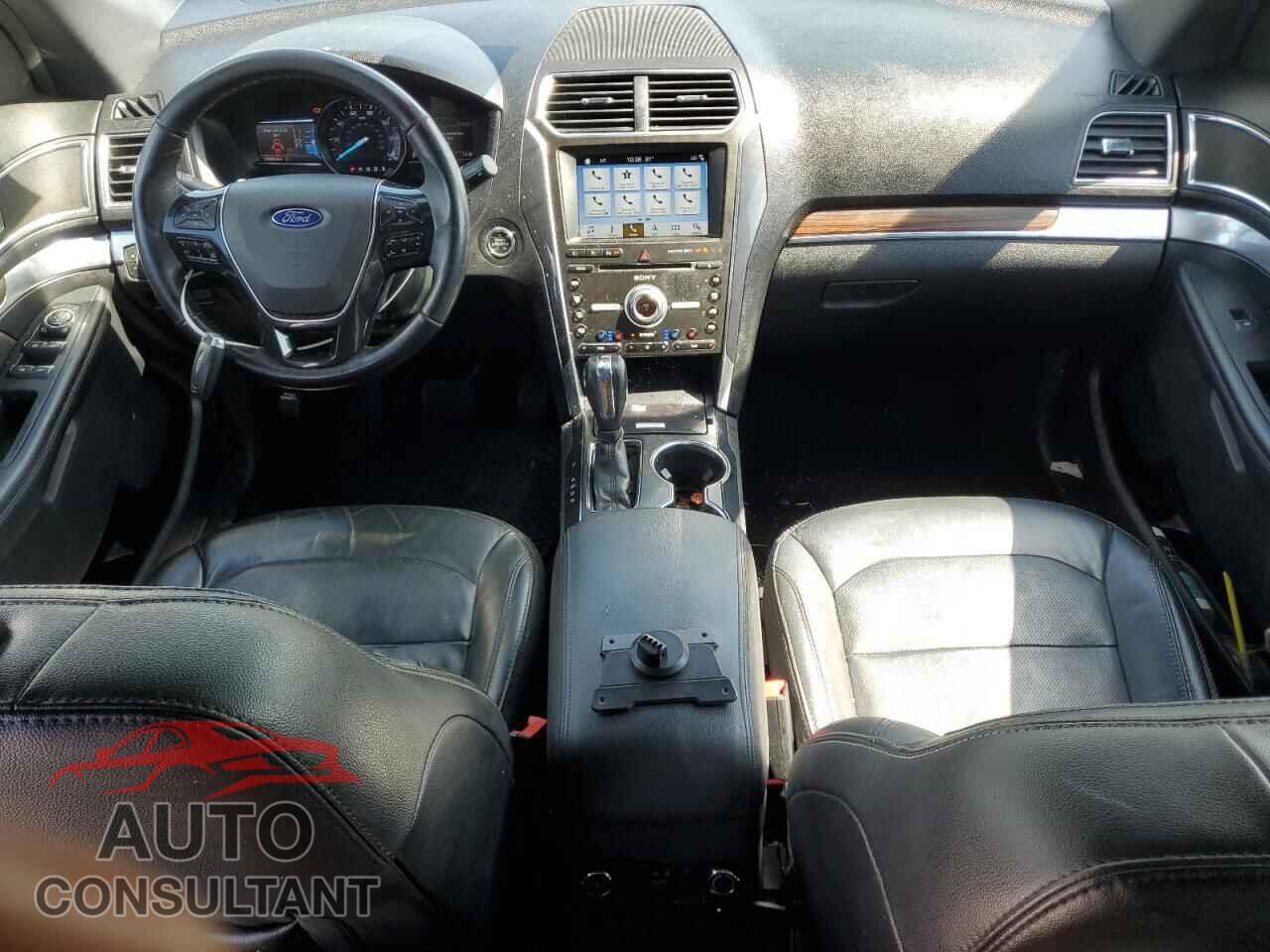 FORD EXPLORER 2018 - 1FM5K7FH3JGB63316