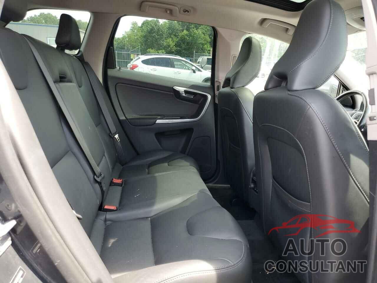 VOLVO XC60 2016 - YV4612RM4G2869009