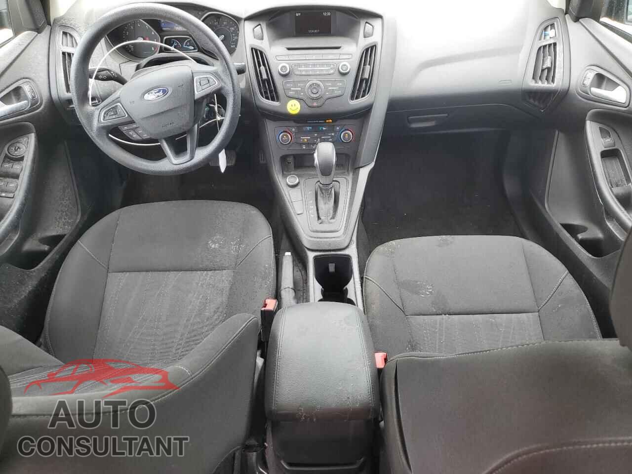 FORD FOCUS 2017 - 1FADP3FE2HL333012