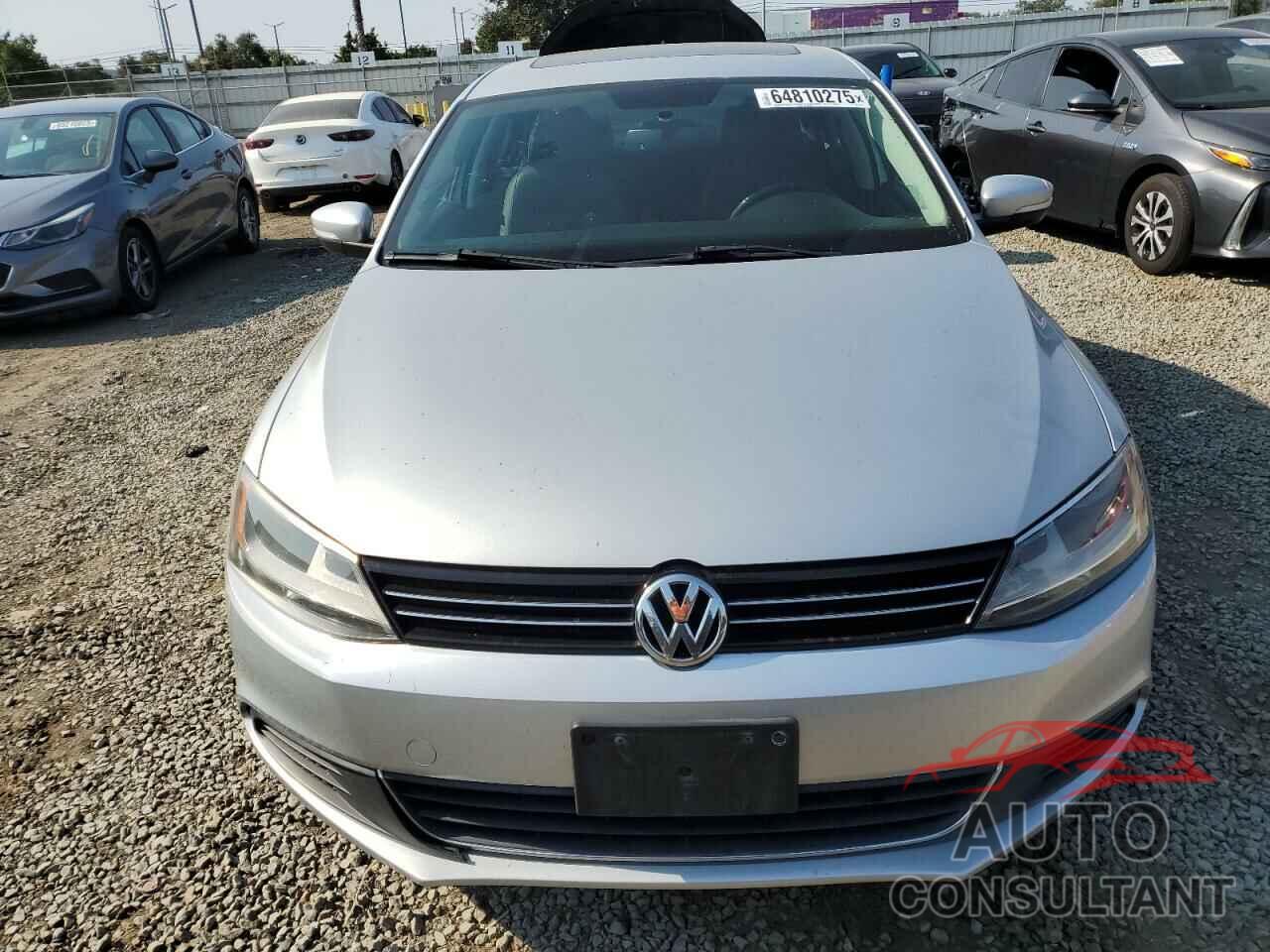VOLKSWAGEN JETTA 2014 - 3VWD17AJ9EM437088