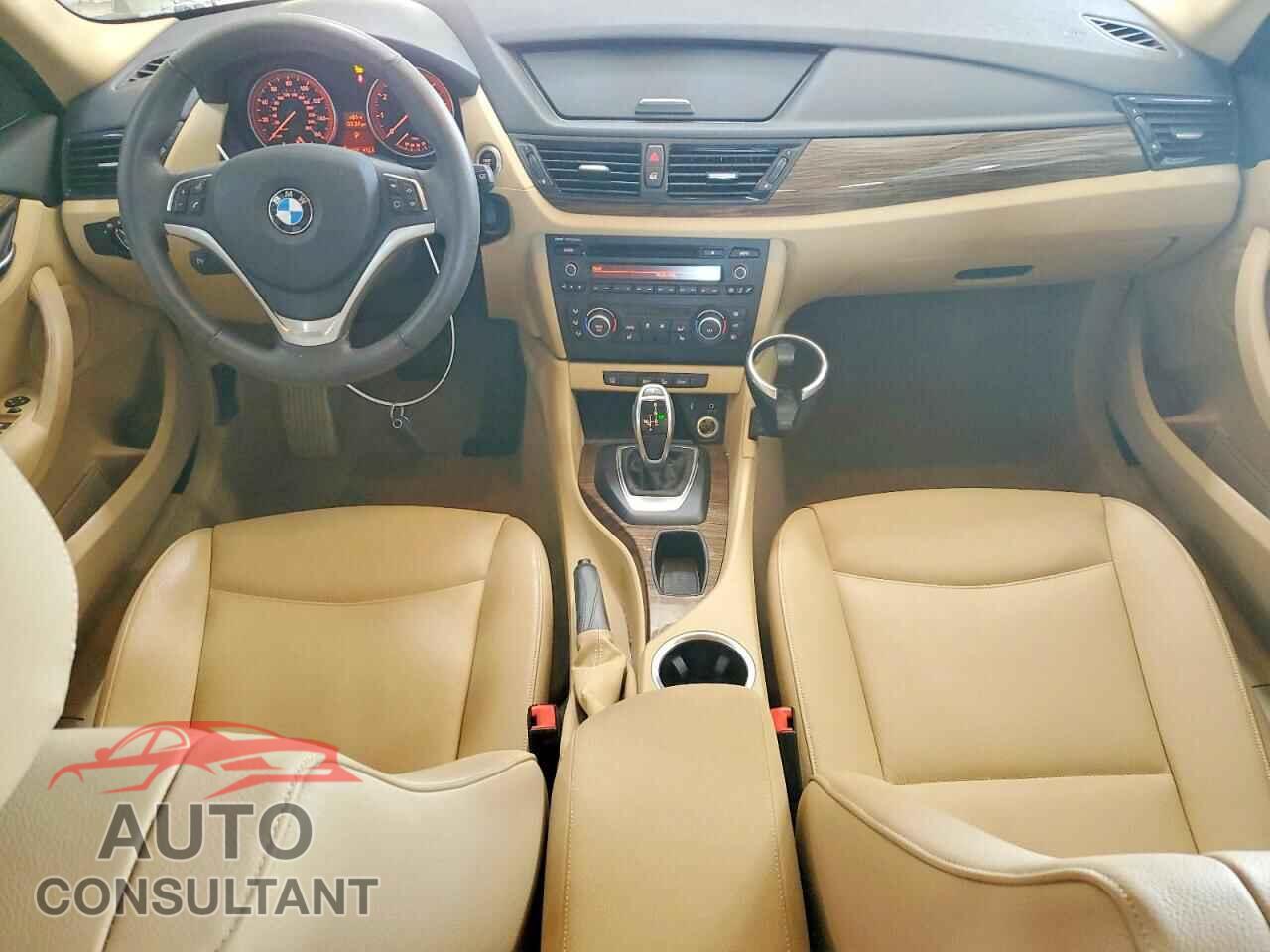 BMW X1 2013 - WBAVL1C52DVR82811