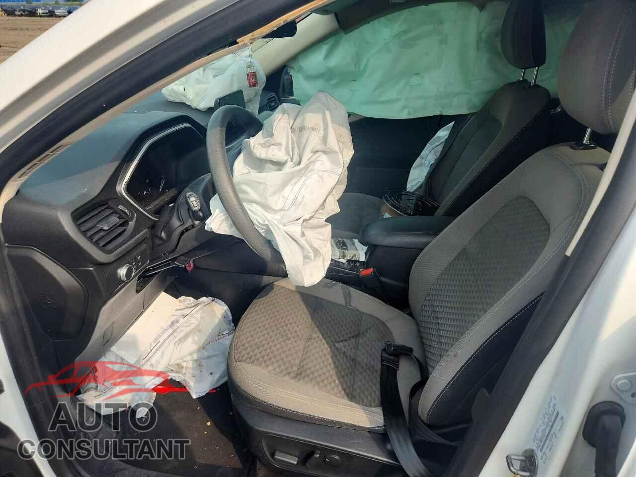 FORD ESCAPE 2020 - 1FMCU0G69LUA99177