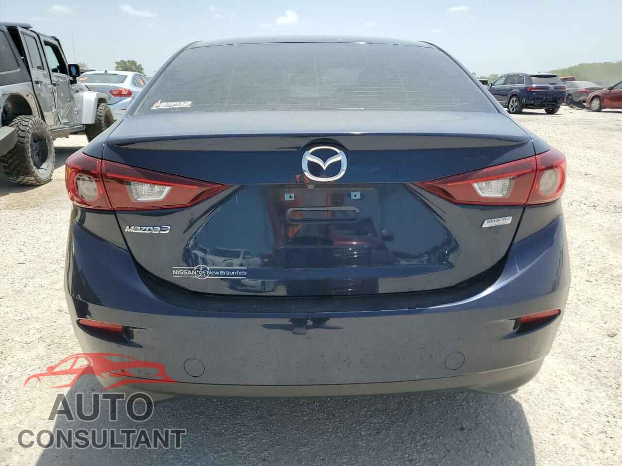 MAZDA 3 2018 - 3MZBN1V36JM218202