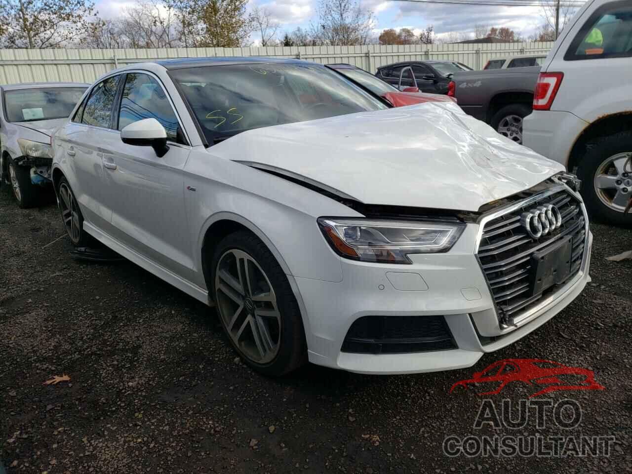 AUDI A3 2018 - WAUJ8GFF0J1030383