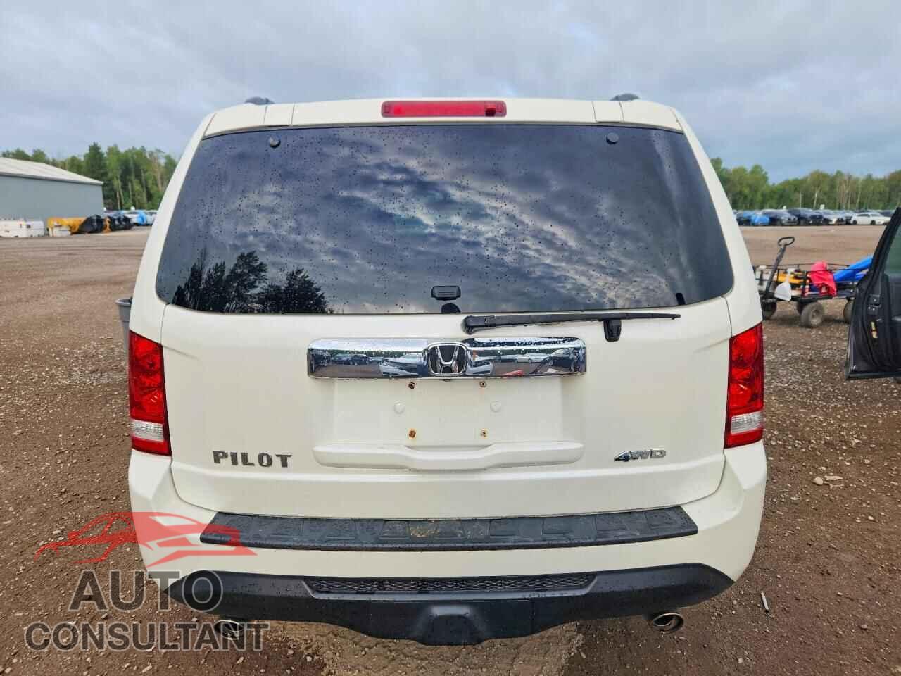 HONDA PILOT 2014 - 5FNYF4H48EB501937