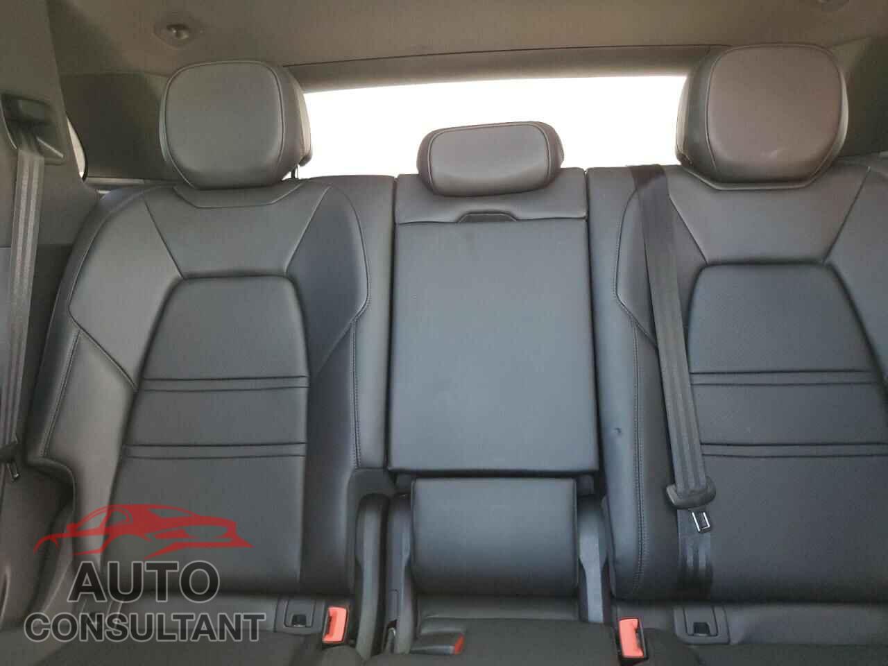 PORSCHE CAYENNE 2019 - WP1AB2AY6KDA63645