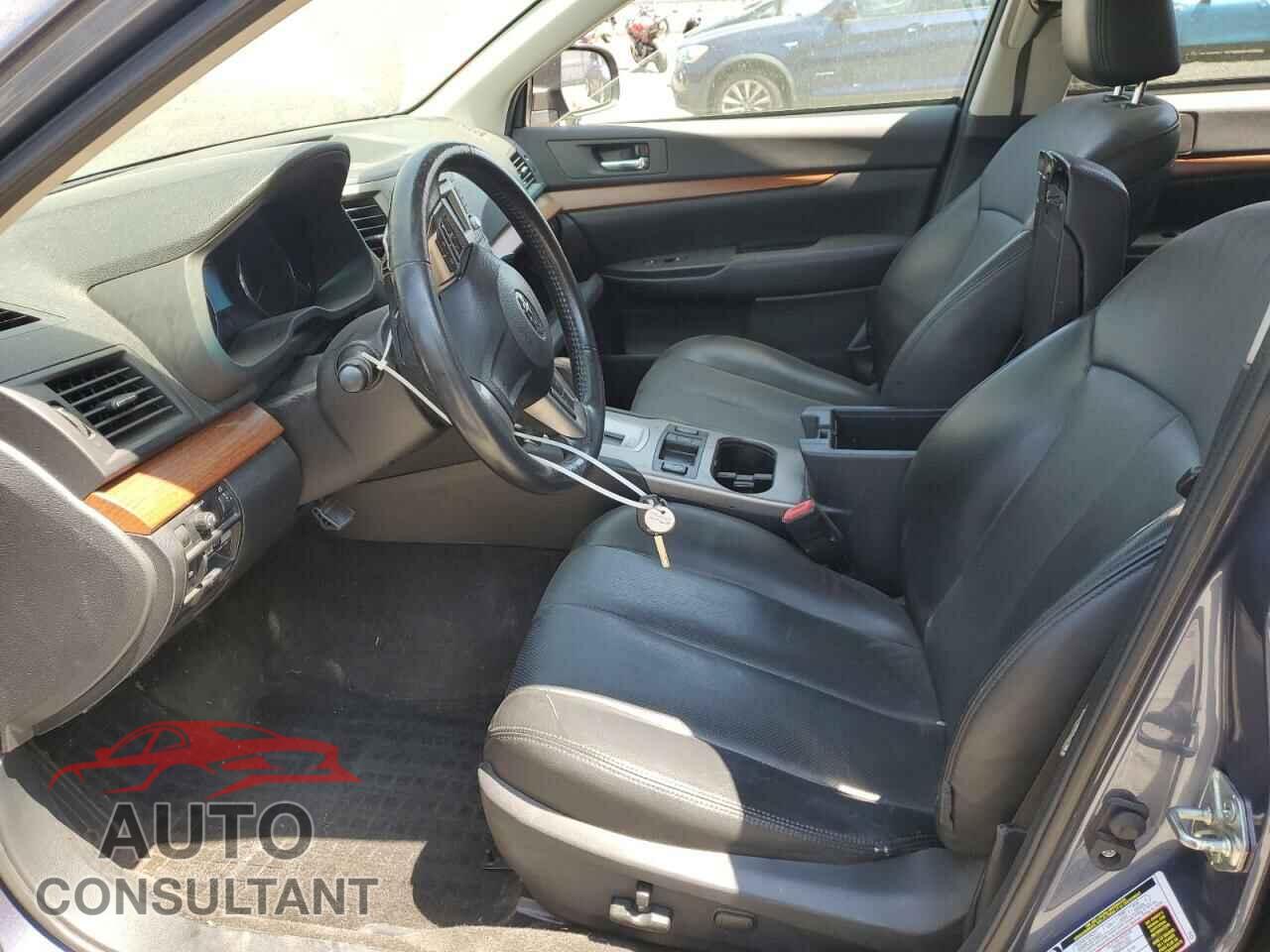 SUBARU OUTBACK 2014 - 4S4BRBLC6E3295963