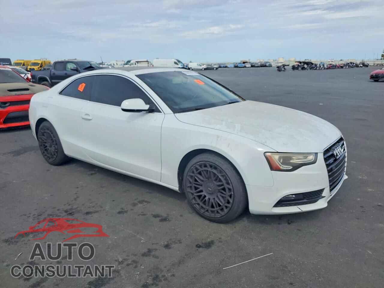 AUDI A5 2013 - WAUCFAFR4DA066135