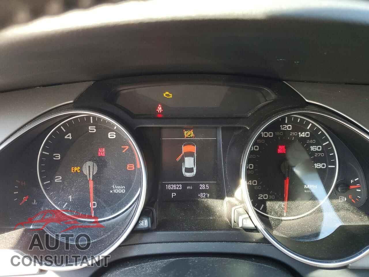 AUDI A5 2011 - WAULFAFRXBA081297
