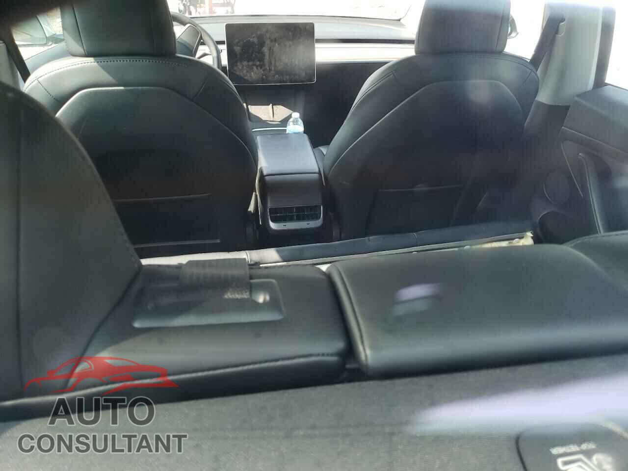 TESLA MODEL 3 2022 - 5YJ3E1EB4NF121489