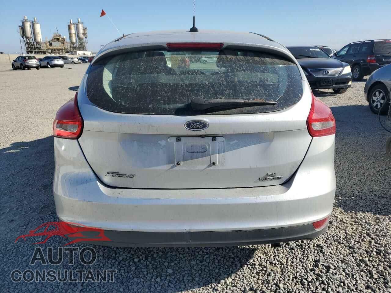 FORD FOCUS 2015 - 1FADP3K29FL317558