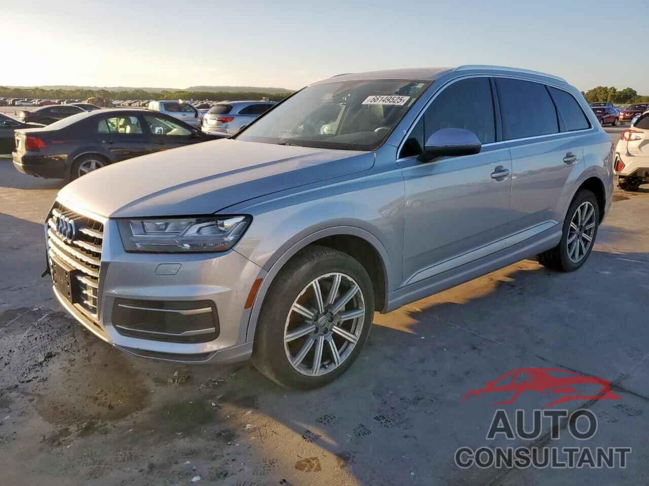 AUDI Q7 2018 - WA1LHAF70JD050501