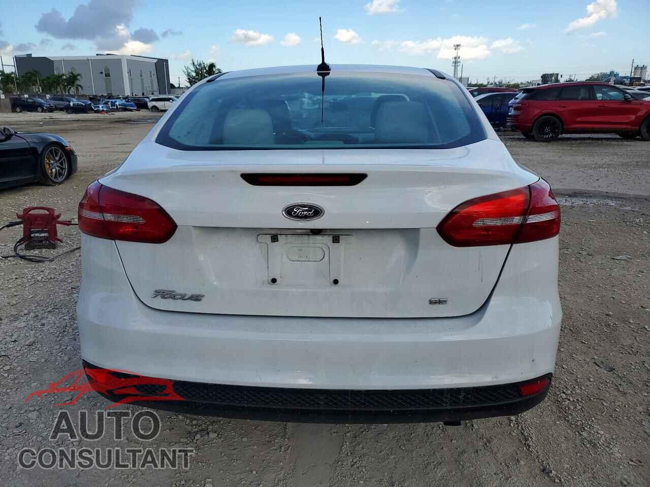 FORD FOCUS 2016 - 1FADP3F24GL285453