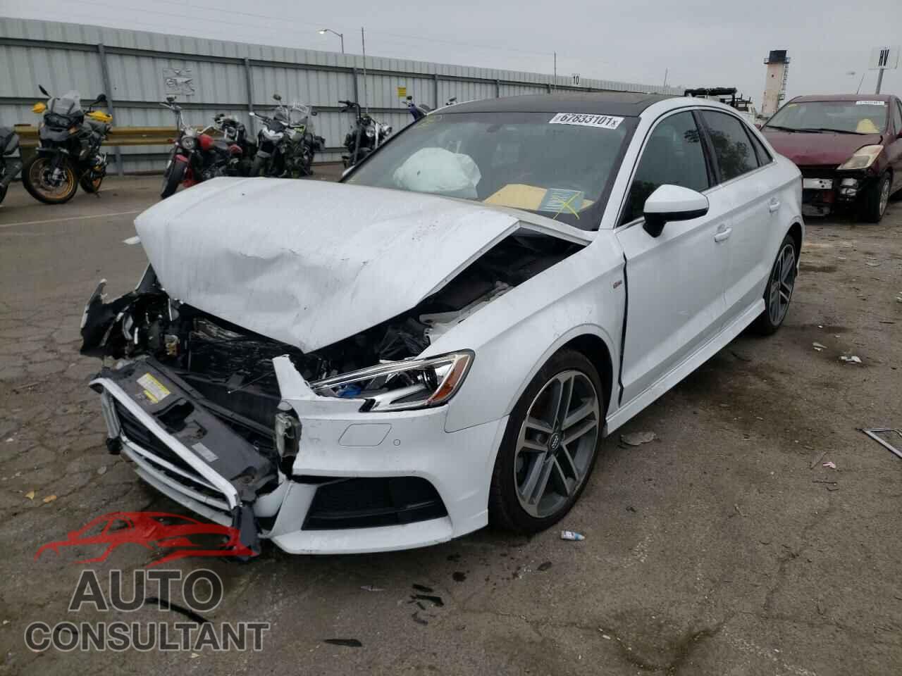 AUDI A3 2017 - WAUGUGFF3H1036744