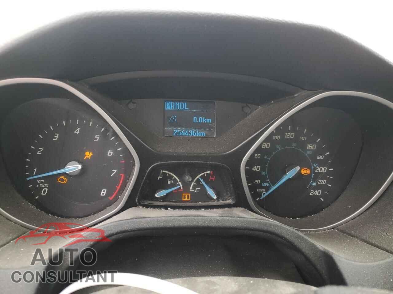 FORD FOCUS 2014 - 1FADP3E21EL261724