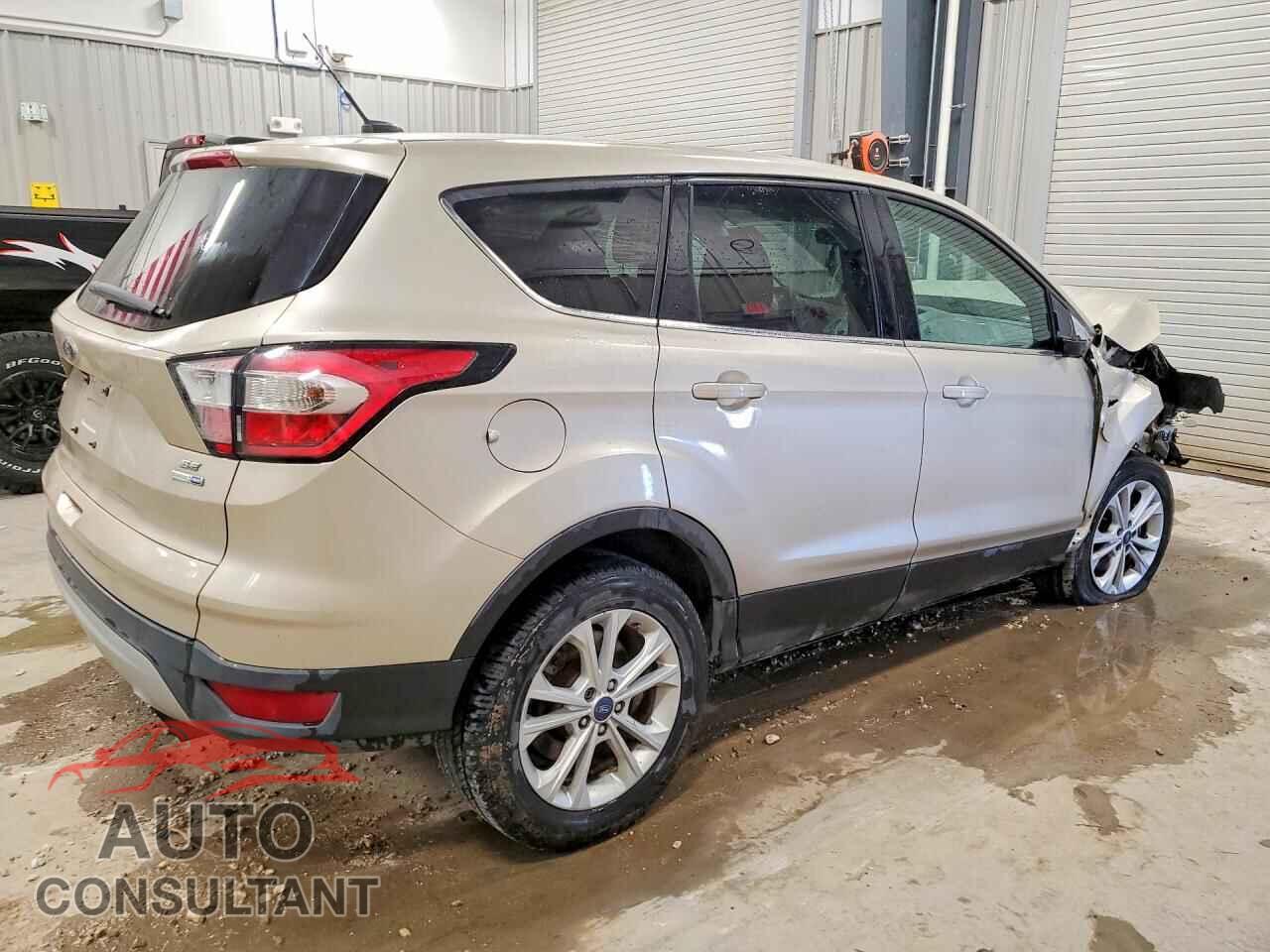 FORD ESCAPE 2017 - 1FMCU9GD2HUC72063