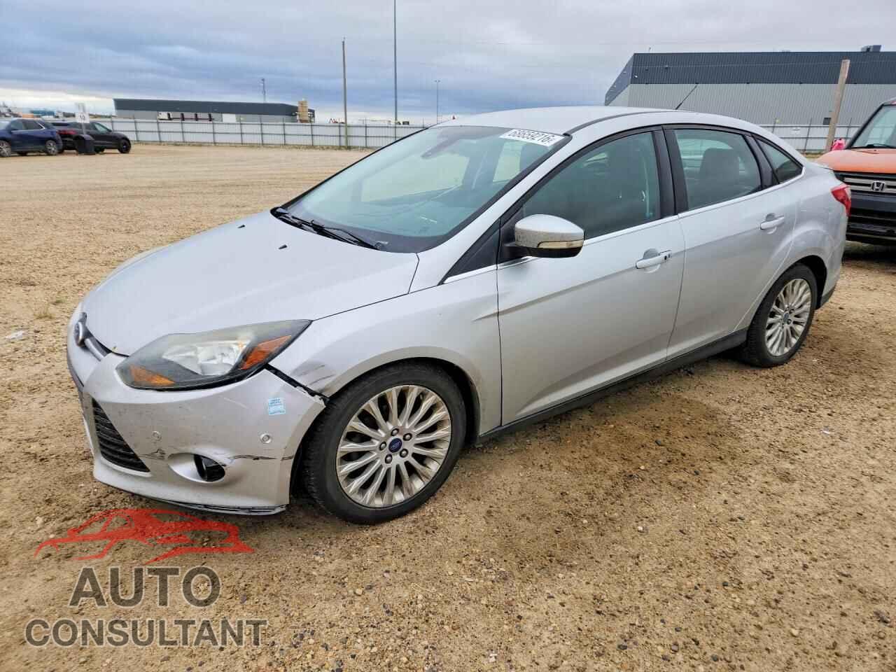 FORD FOCUS 2012 - 1FAHP3J22CL203352