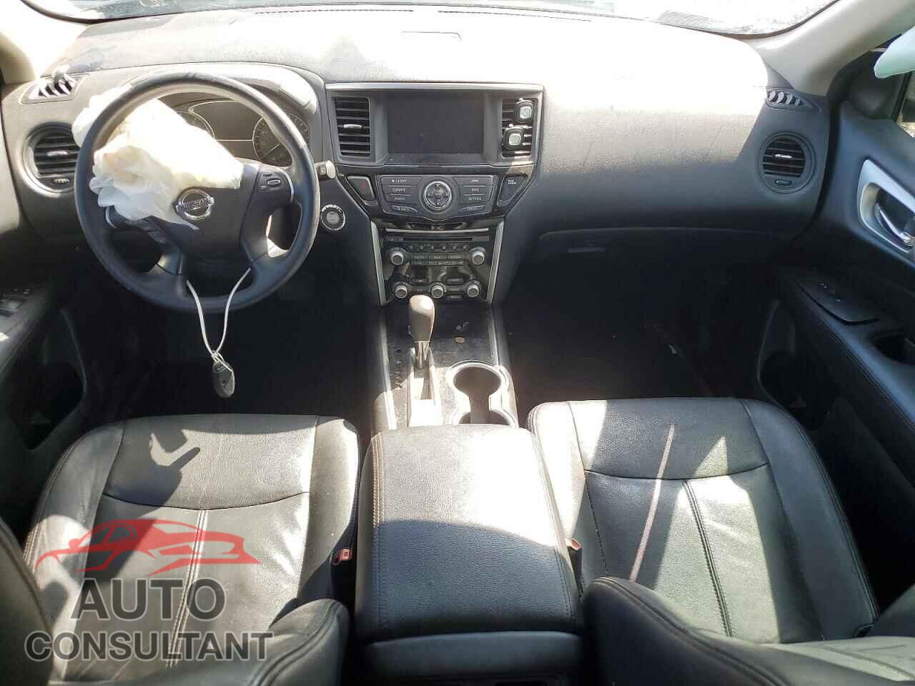 NISSAN PATHFINDER 2017 - 5N1DR2MN0HC616232