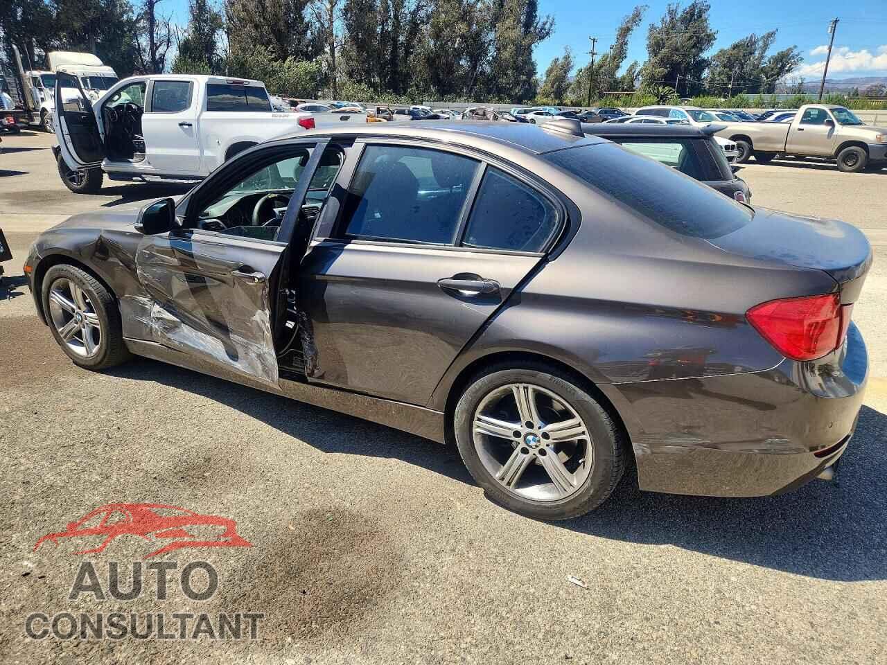 BMW 3 SERIES 2012 - WBA3A5C50CF345218