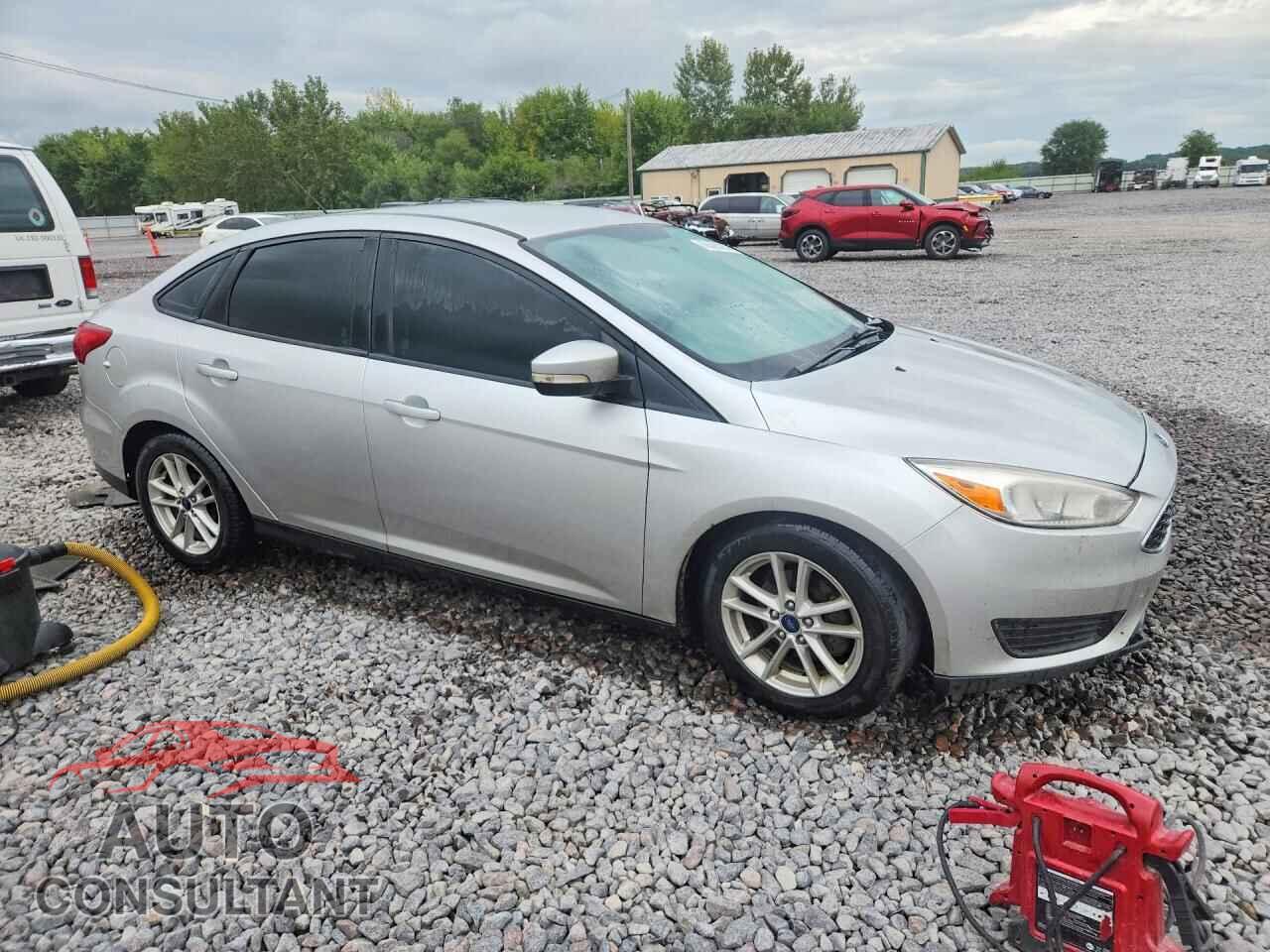 FORD FOCUS 2017 - 1FADP3F24HL252020