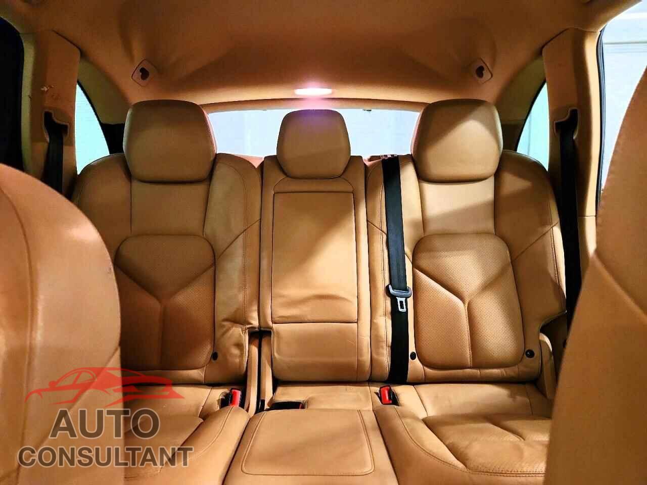 PORSCHE CAYENNE 2011 - WP1AA2A28BLA10465