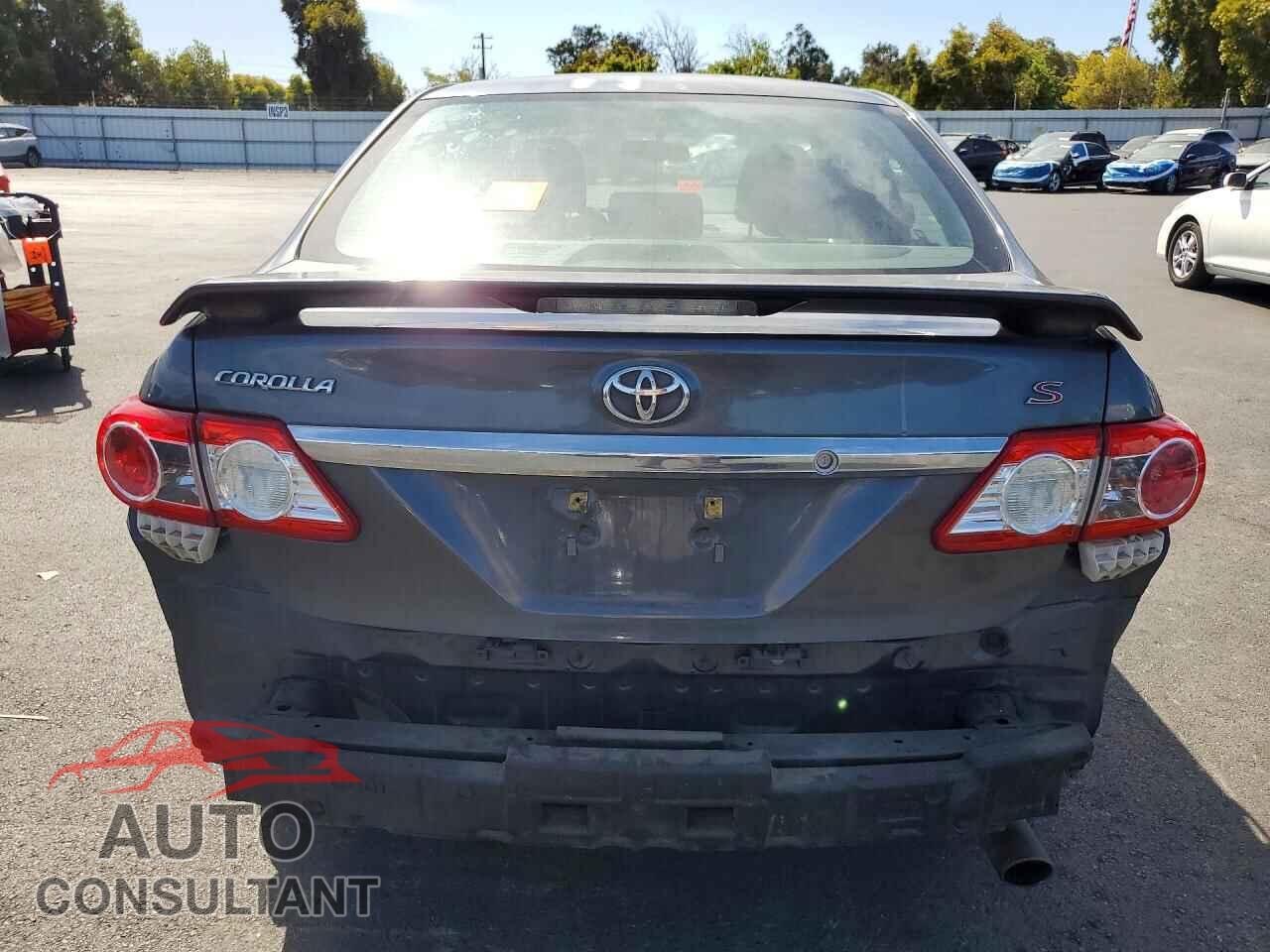 TOYOTA COROLLA 2011 - 2T1BU4EEXBC642792