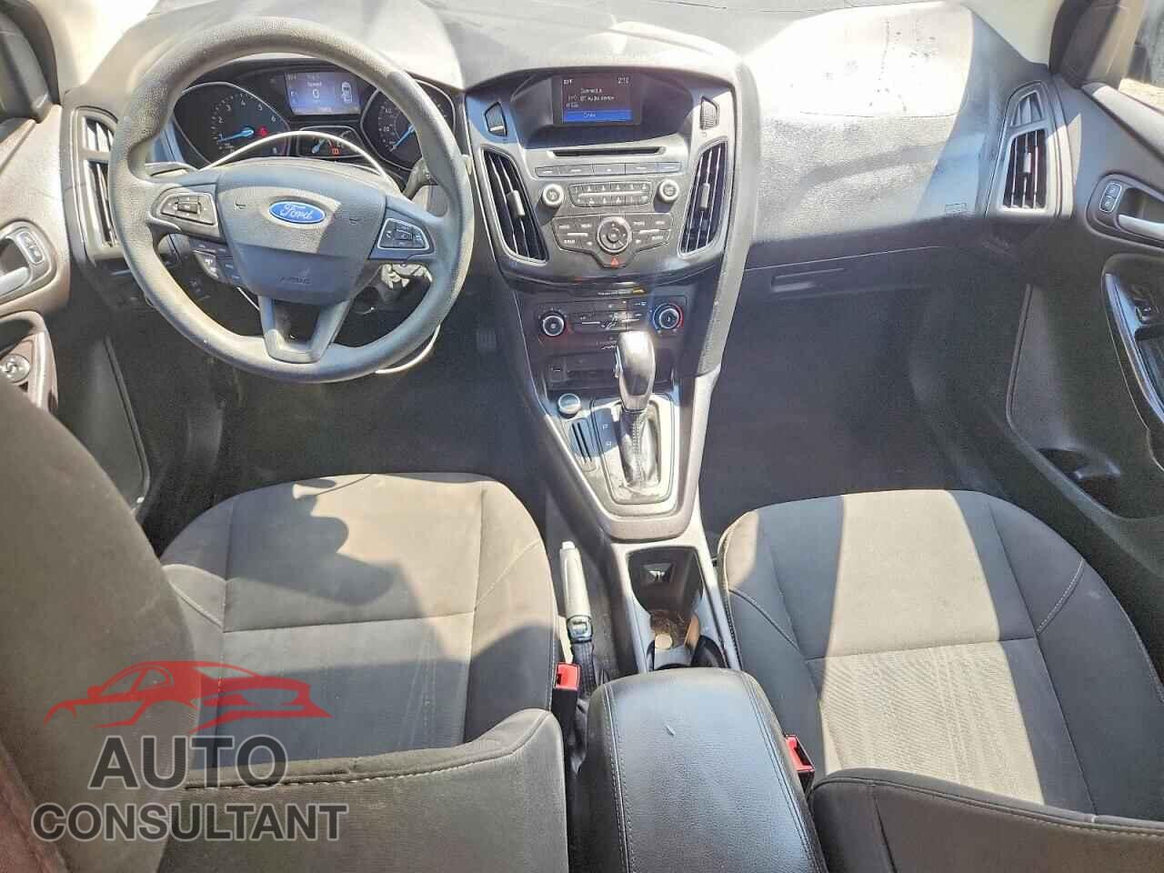FORD FOCUS 2016 - 1FADP3F22GL374549