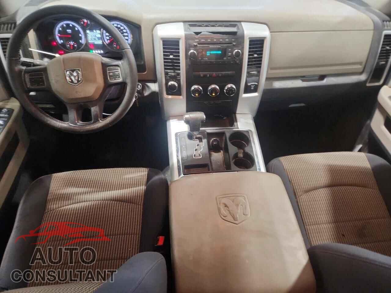 DODGE RAM 1500 2012 - 1C6RD7LT8CS153901
