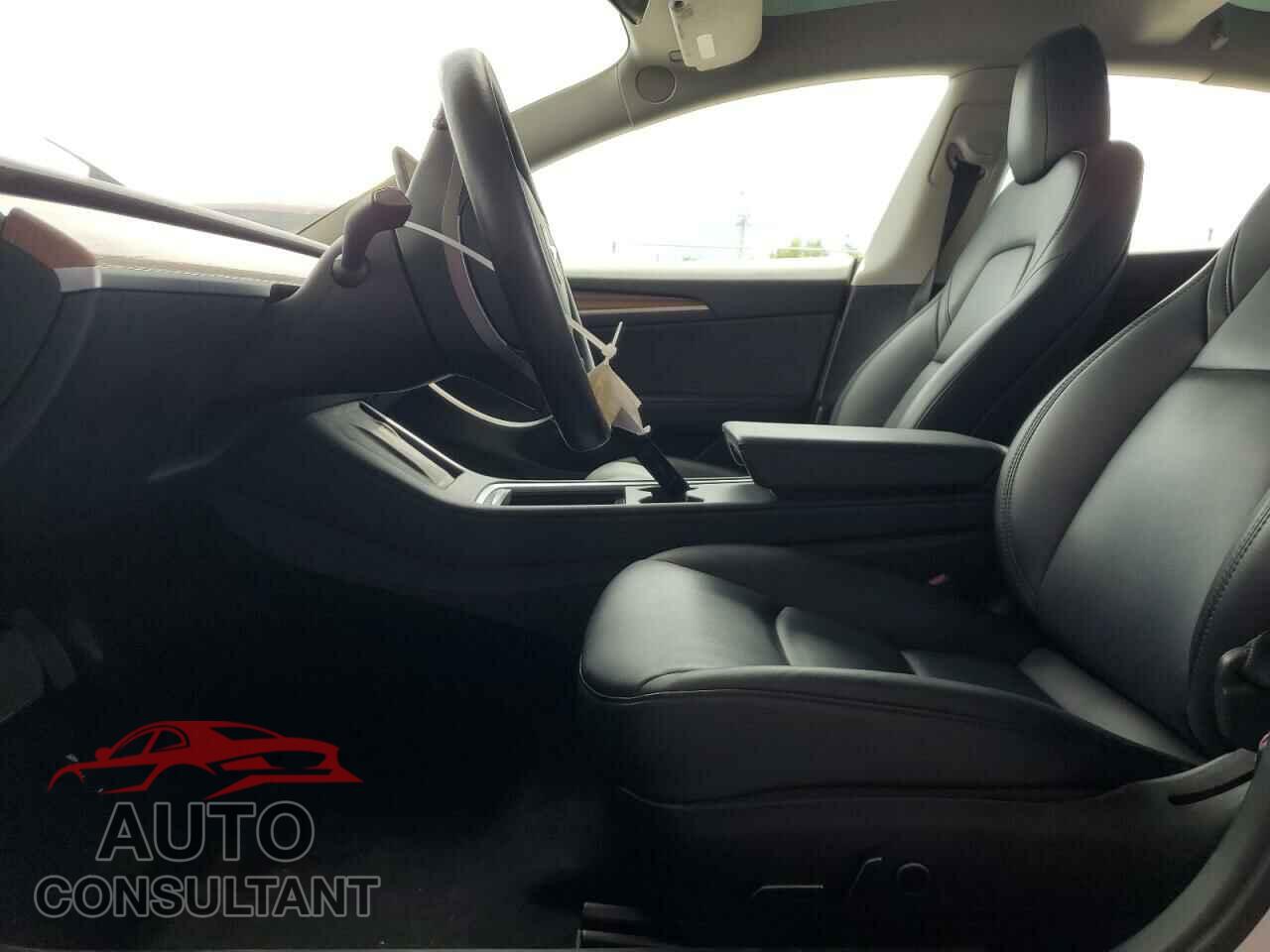 TESLA MODEL 3 2023 - 5YJ3E1EA0PF453083