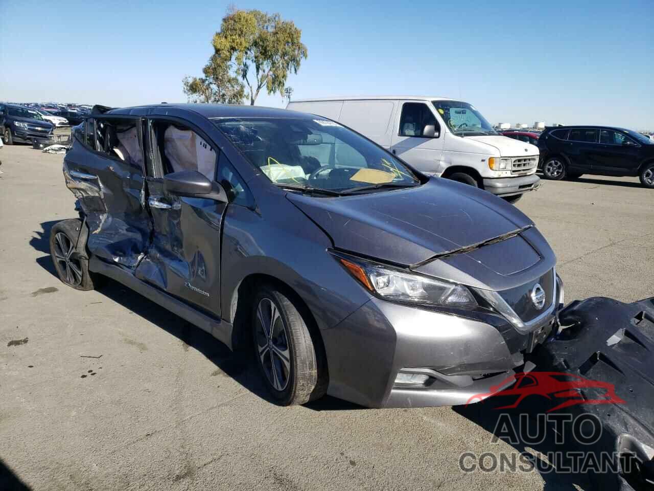 NISSAN LEAF 2018 - 1N4AZ1CP5JC307825