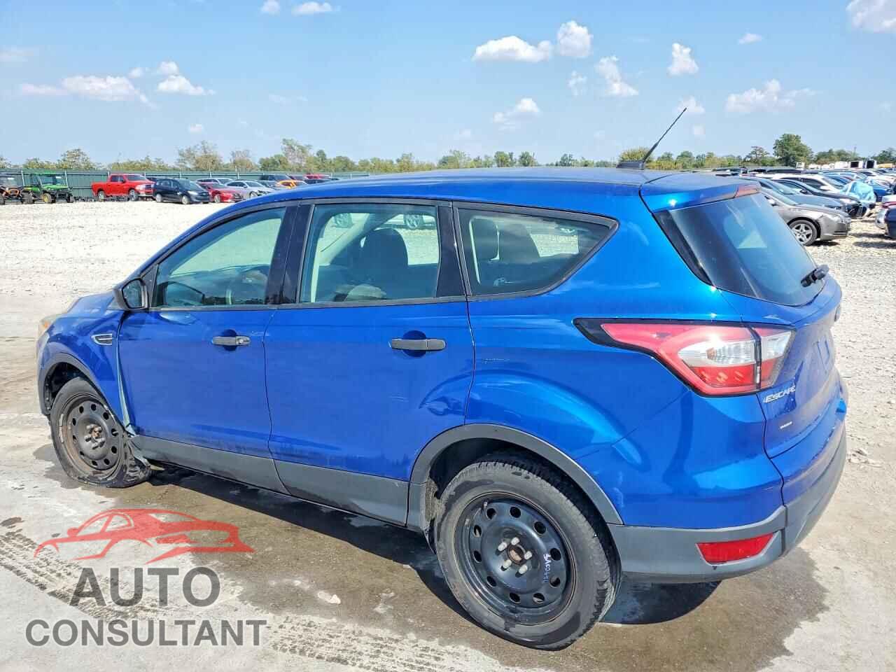 FORD ESCAPE 2017 - 1FMCU0F70HUC66060