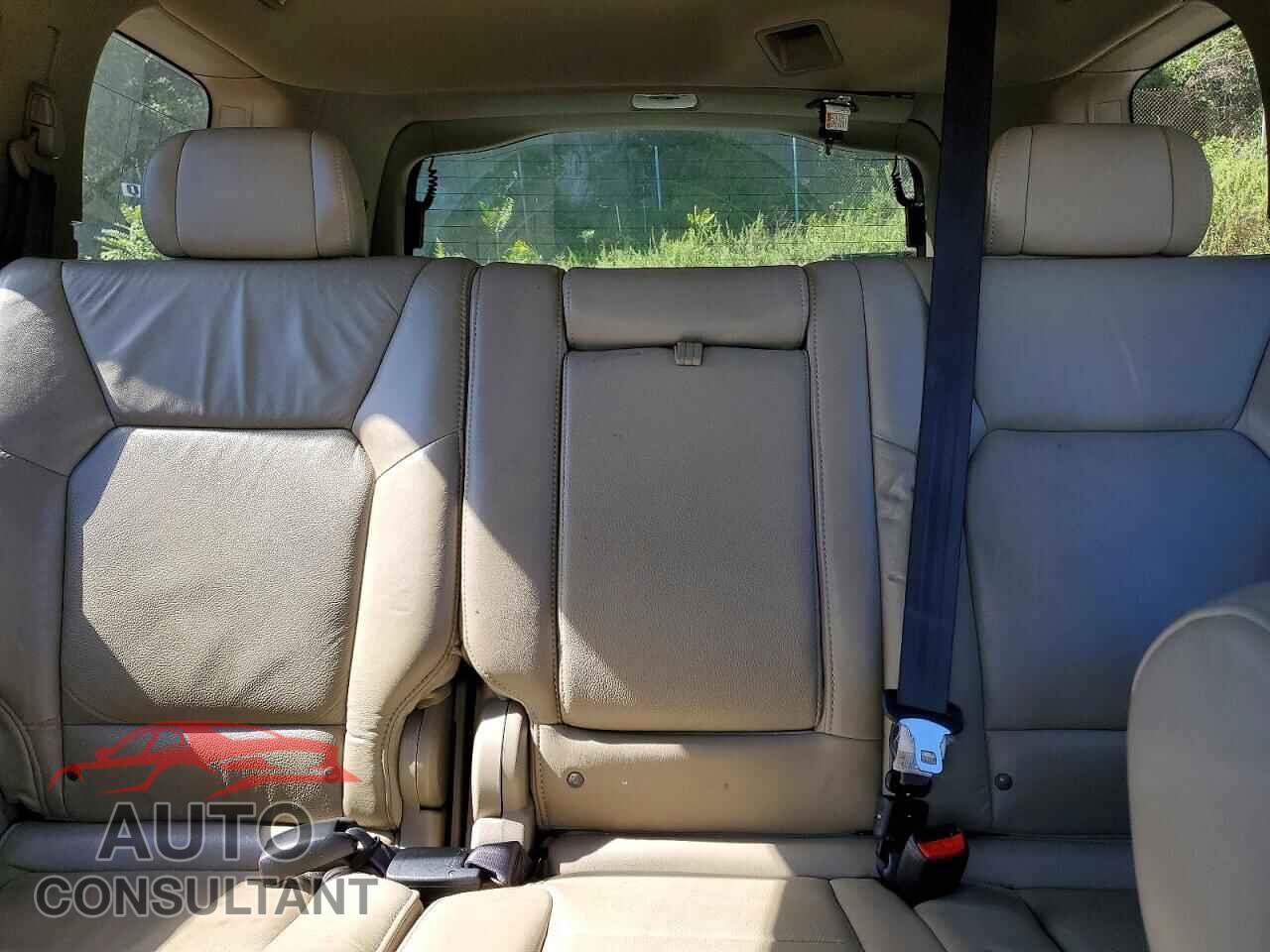 HONDA PILOT 2011 - 5FNYF4H54BB079444