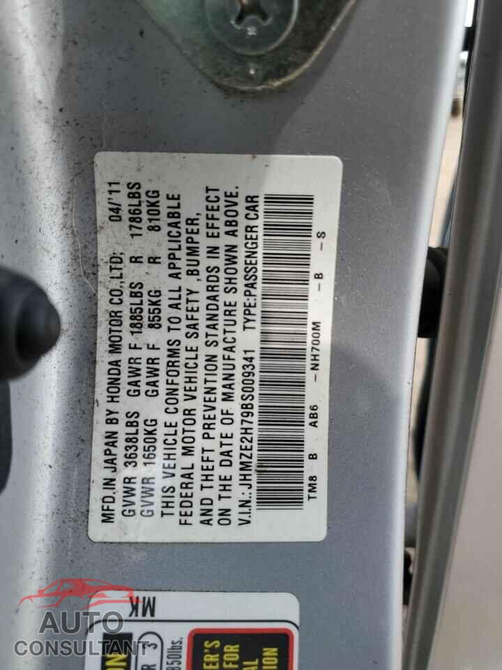 HONDA INSIGHT 2011 - JHMZE2H79BS009341