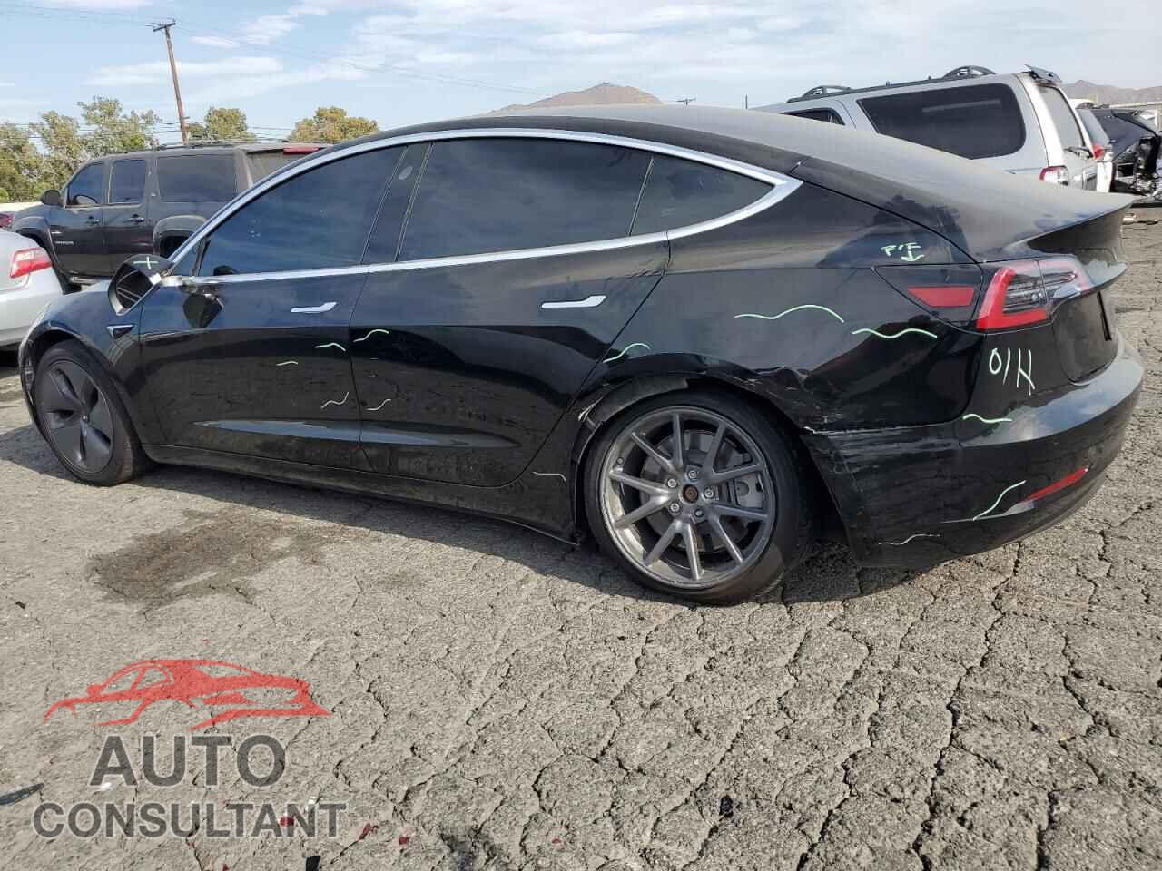 TESLA MODEL 3 2020 - 5YJ3E1EBXLF744659