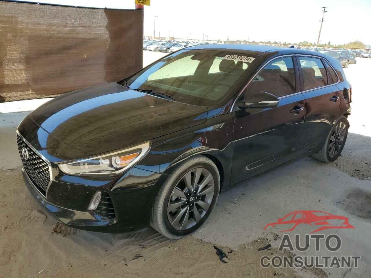 HYUNDAI ELANTRA 2018 - KMHH55LC7JU029881