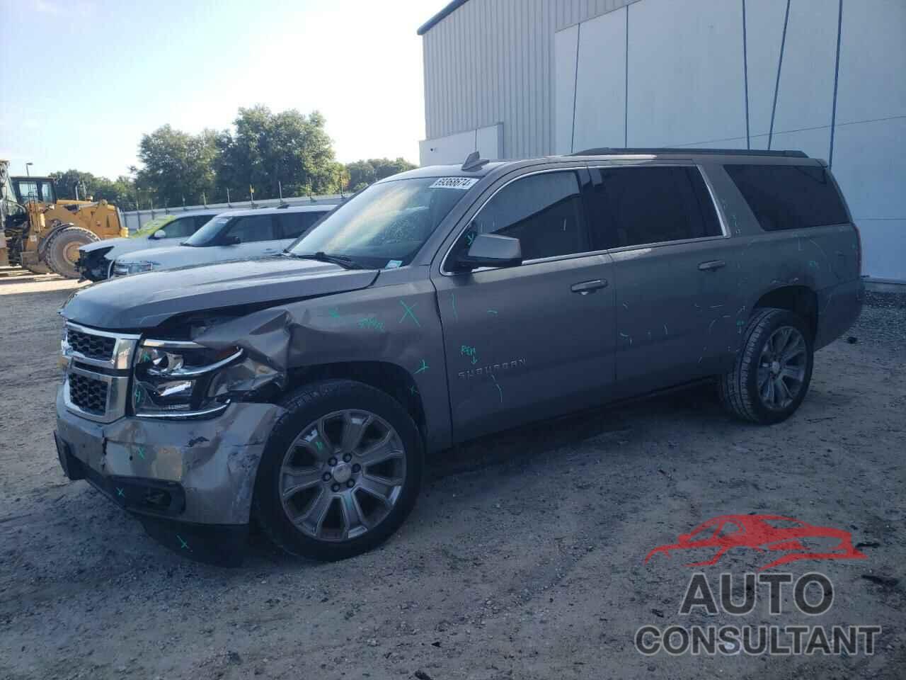 CHEVROLET SUBURBAN 2017 - 1GNSCHKC2HR375814