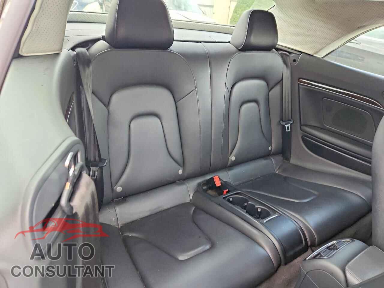 AUDI A5 2014 - WAULFAFH0EN009187