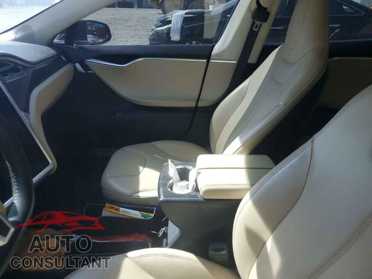 TESLA MODEL S 2013 - 5YJSA1DN6DFP15566