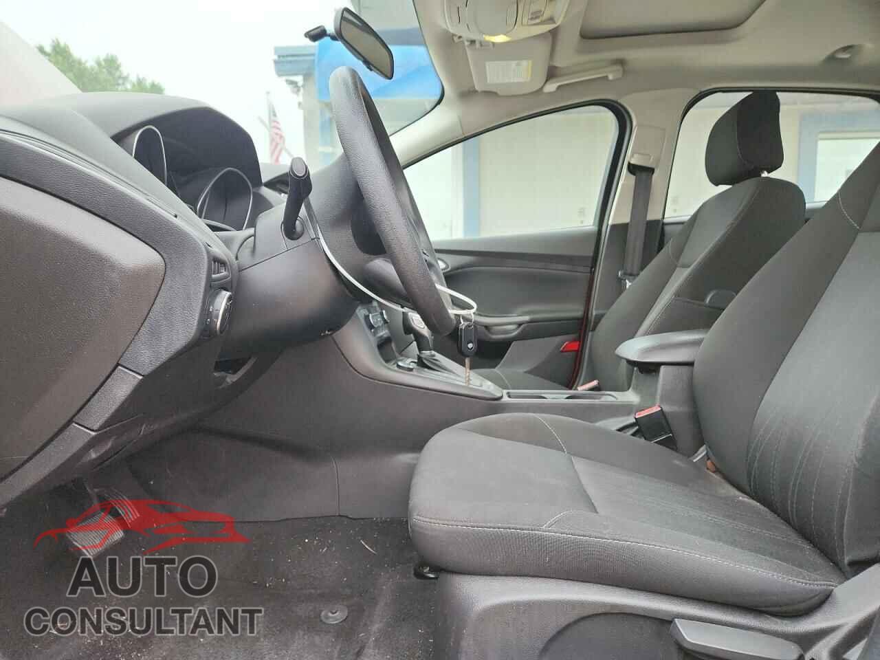 FORD FOCUS 2017 - 1FADP3H25HL324761