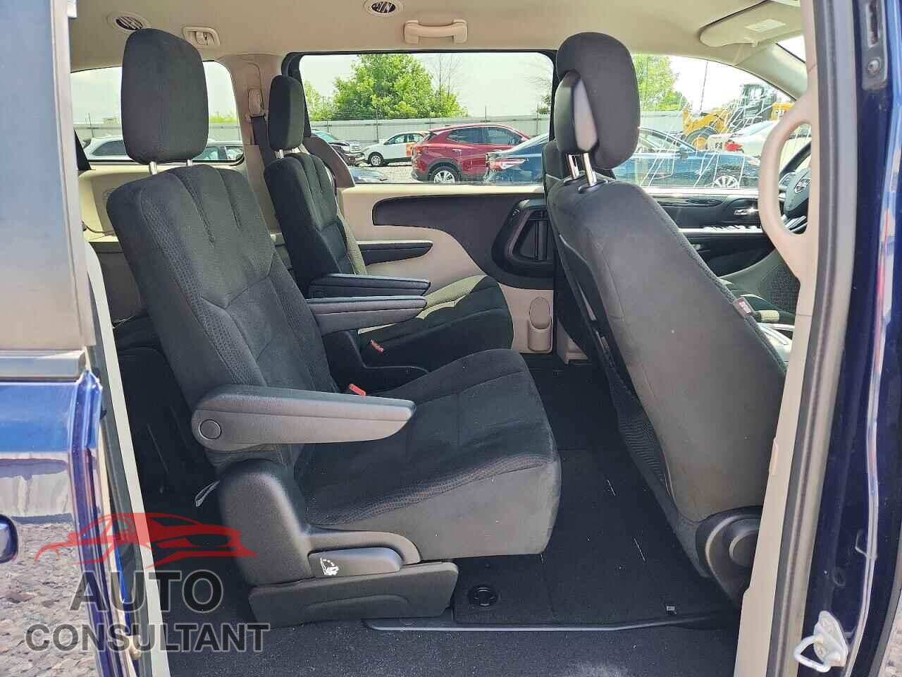 DODGE CARAVAN 2015 - 2C4RDGCG7FR576535