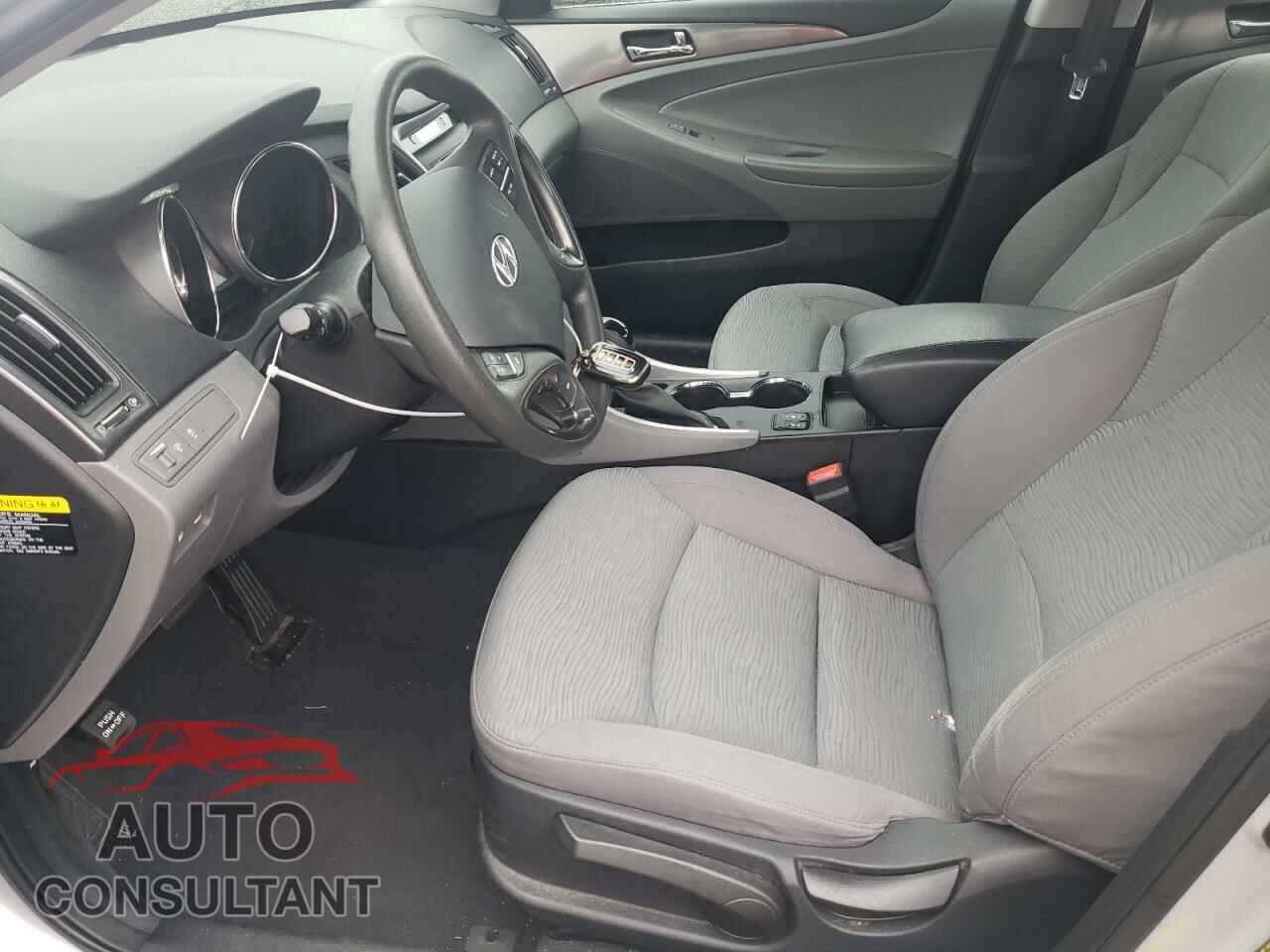 HYUNDAI SONATA 2015 - KMHEC4A40FA139064
