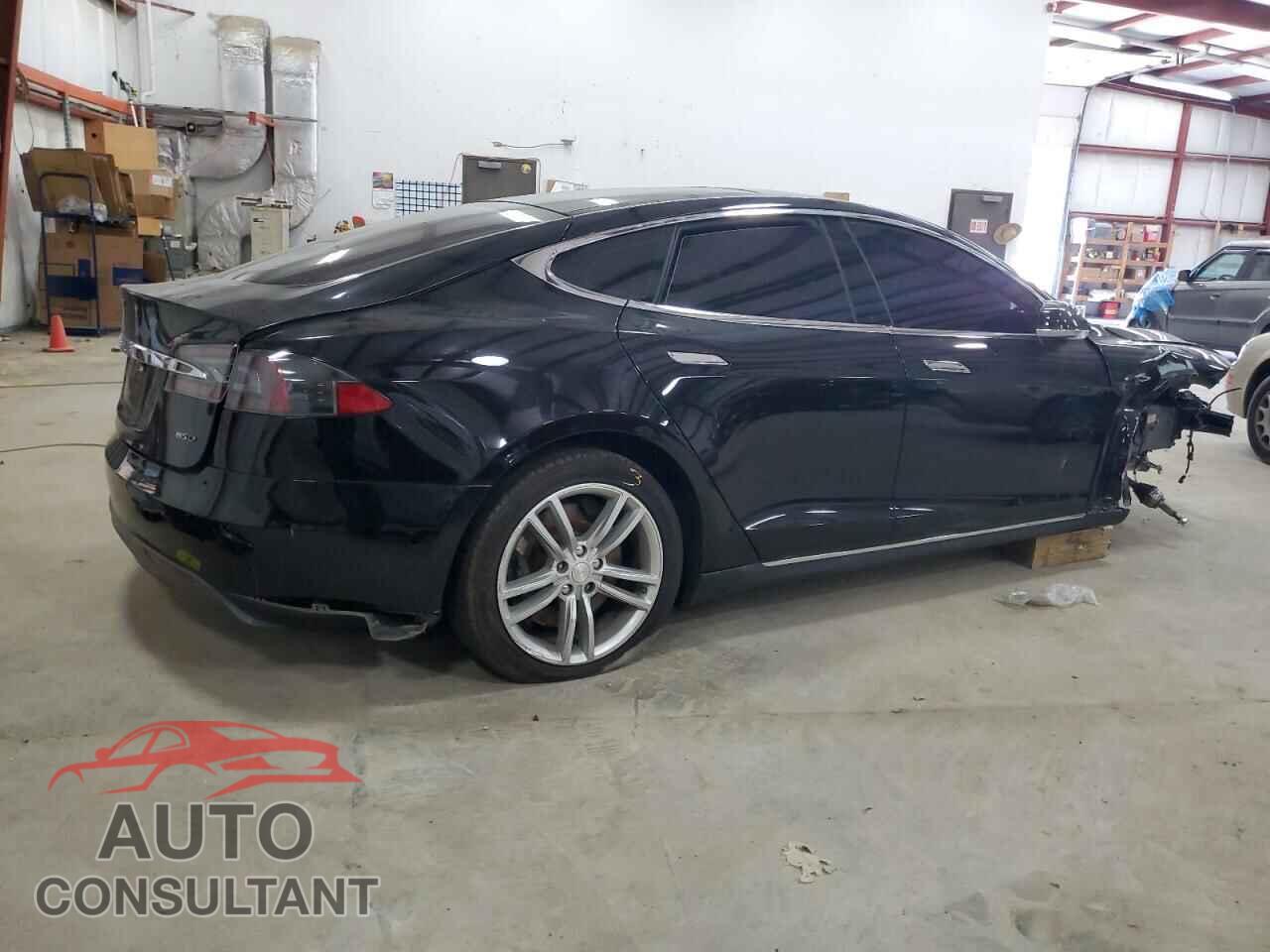 TESLA MODEL S 2015 - 5YJSA1E24FF117516