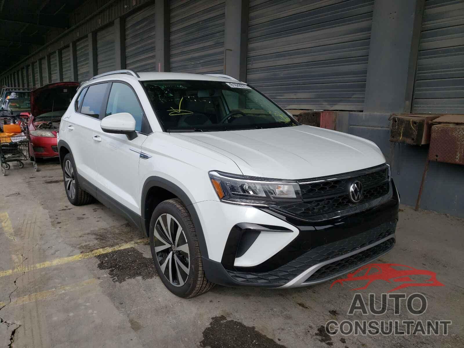 VOLKSWAGEN TAOS SE 2022 - 3VVRX7B29NM014270