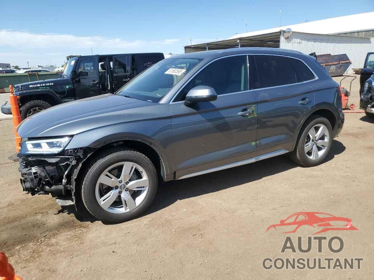 AUDI Q5 2018 - WA1BNAFY8J2082475