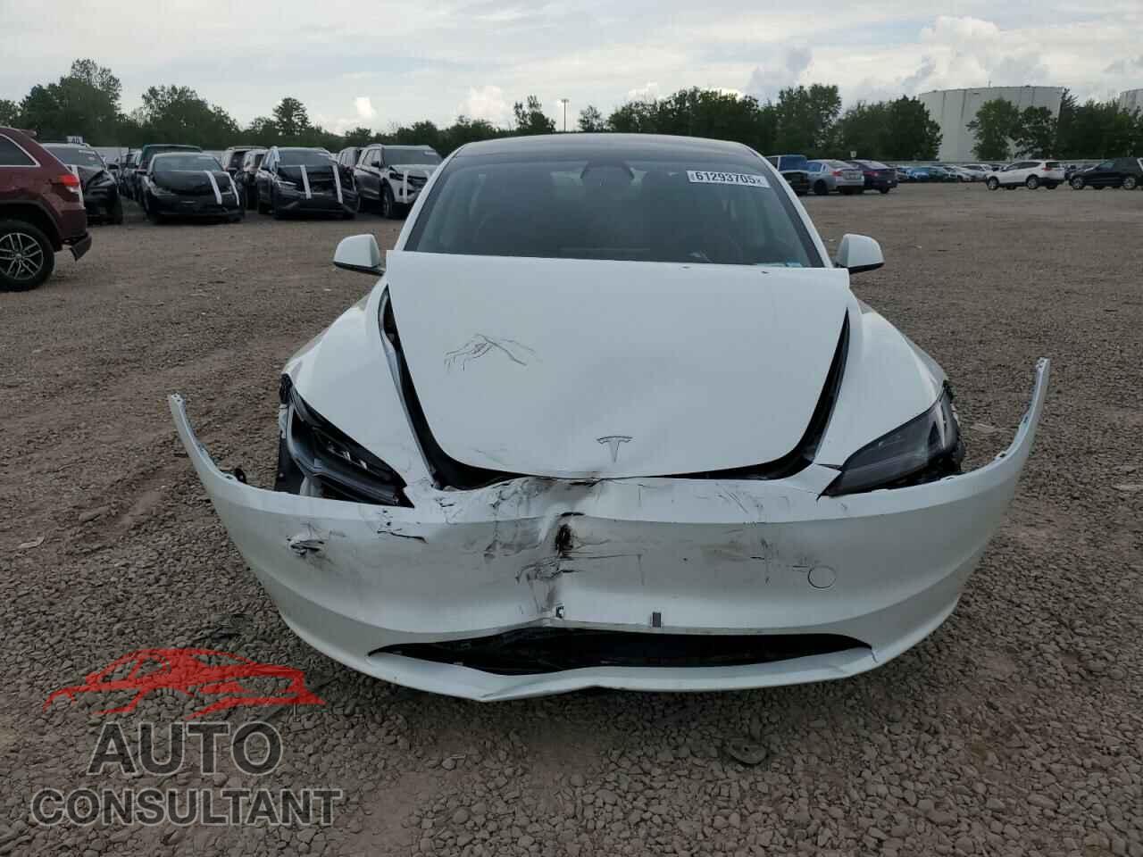 TESLA MODEL 3 2024 - 5YJ3E1EB4RF822412