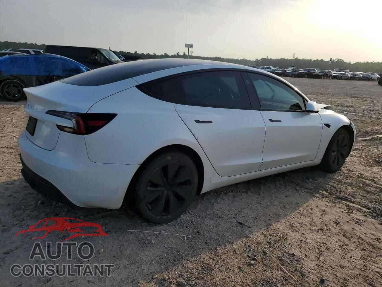 TESLA MODEL 3 2024 - 5YJ3E1EA1RF865824