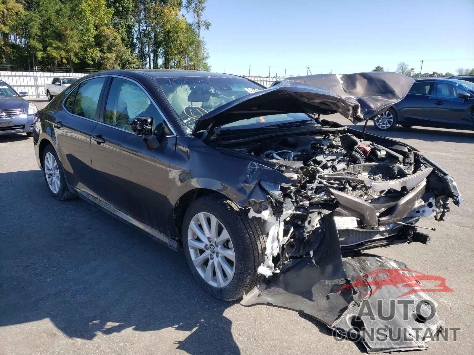 TOYOTA CAMRY 2018 - 4T1B11HK0JU618393